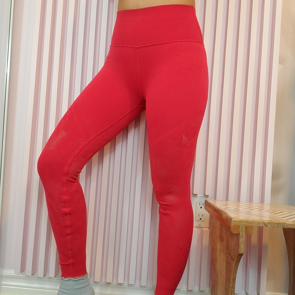 Fabletics XS Red Camo Leggings